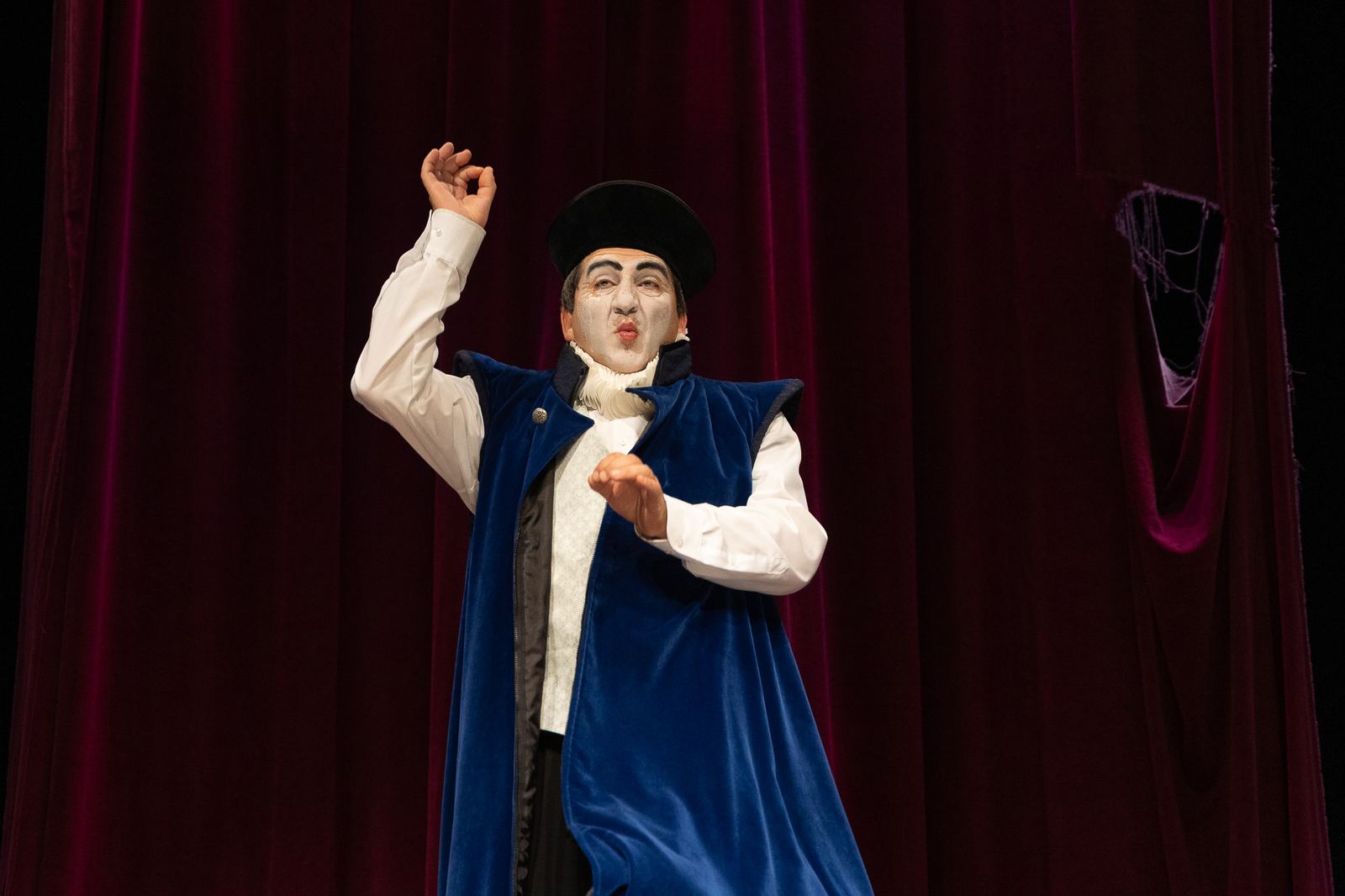 LeRoyOlaf - Bras levés